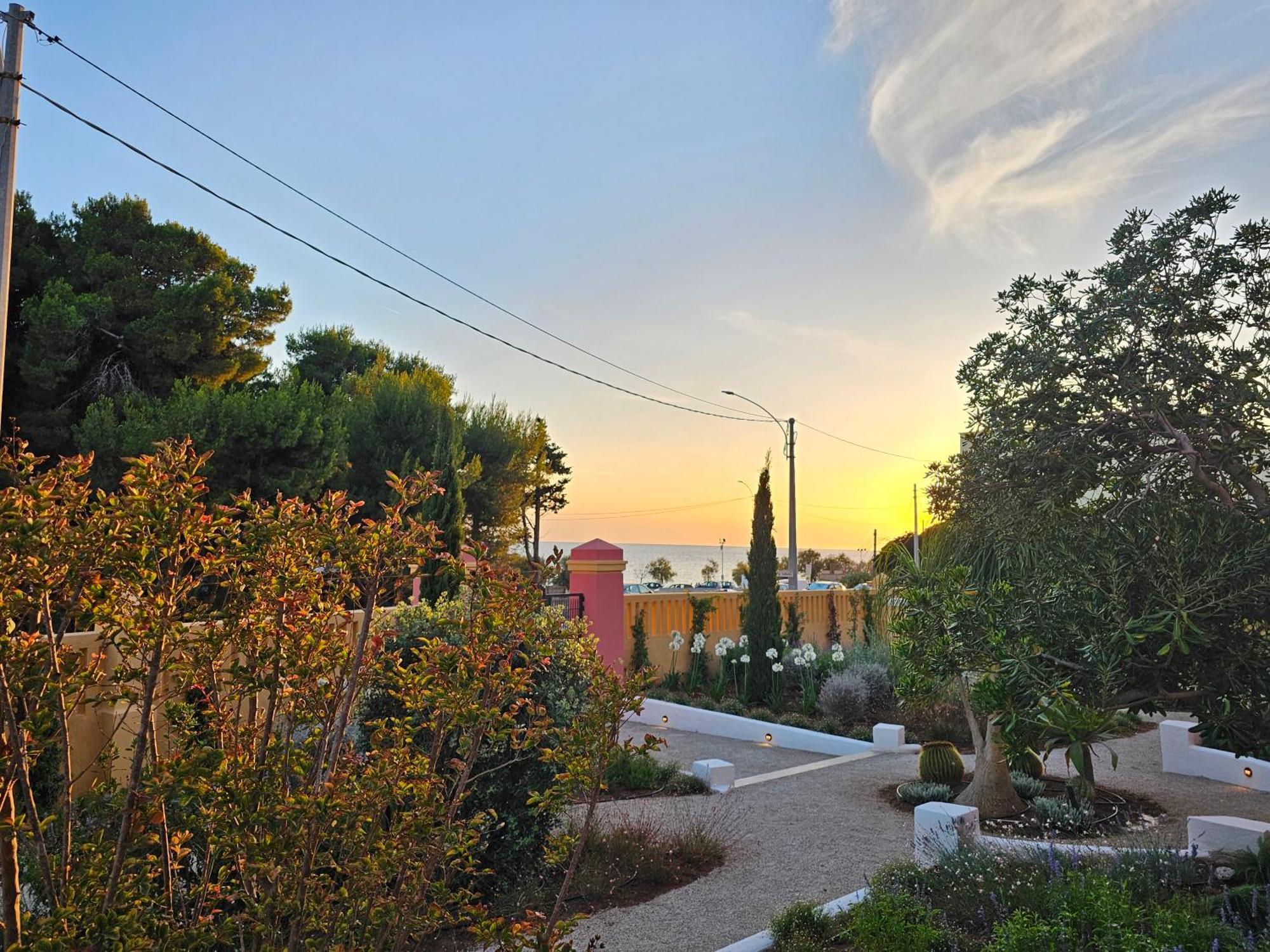 Costiero Elegant Suites B&B Gallipoli Bagian luar foto