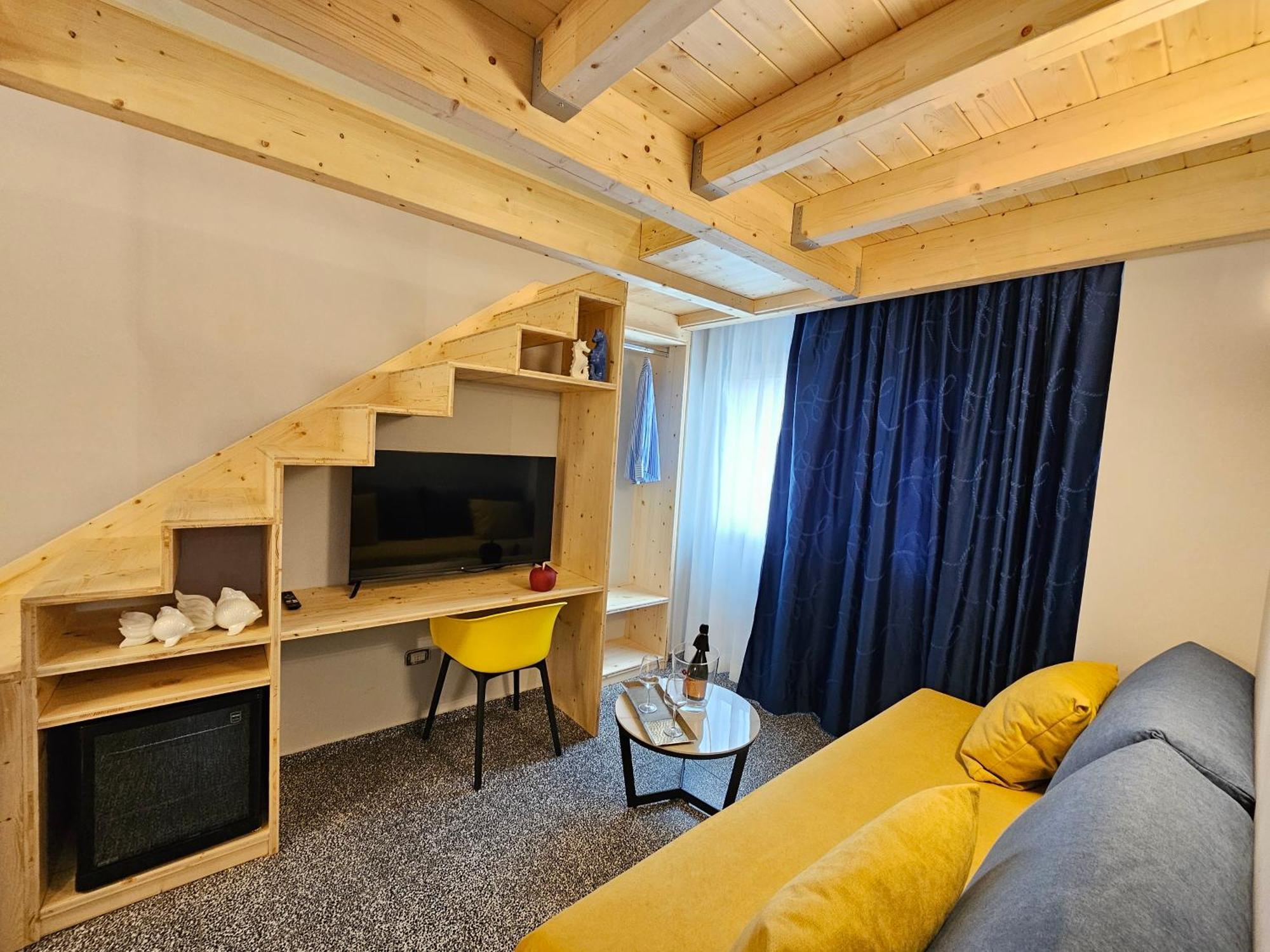 Costiero Elegant Suites B&B Gallipoli Bagian luar foto